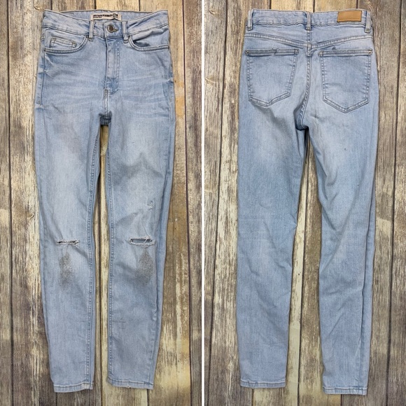 Zara Trafaluc 6 Light Wash Stretchy Skinny Crop Jeans Distressed Busted Knee